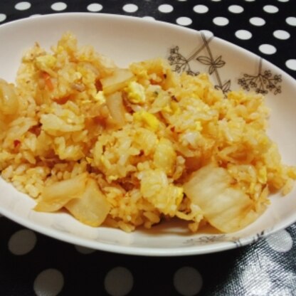 キムチチャーハンに卵を入れると、やさしい味になって美味しいですね！
次はドリアにもしてみたいですo(^-^)o
ごちそうさまでした♪